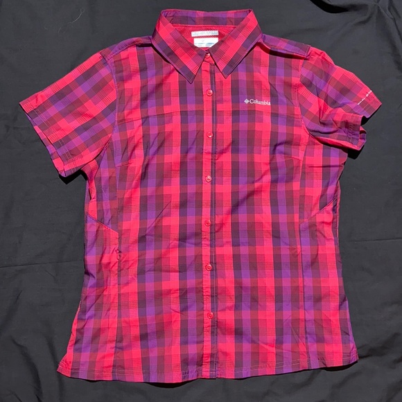 Columbia Tops - Columbia Meadowgate Multi Red Berry Color Shirt Blouse Top. Large.
